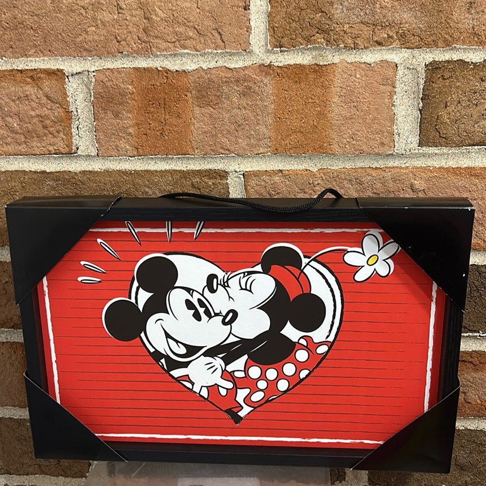 Mickey and Minnie Mouse hanging decor sign